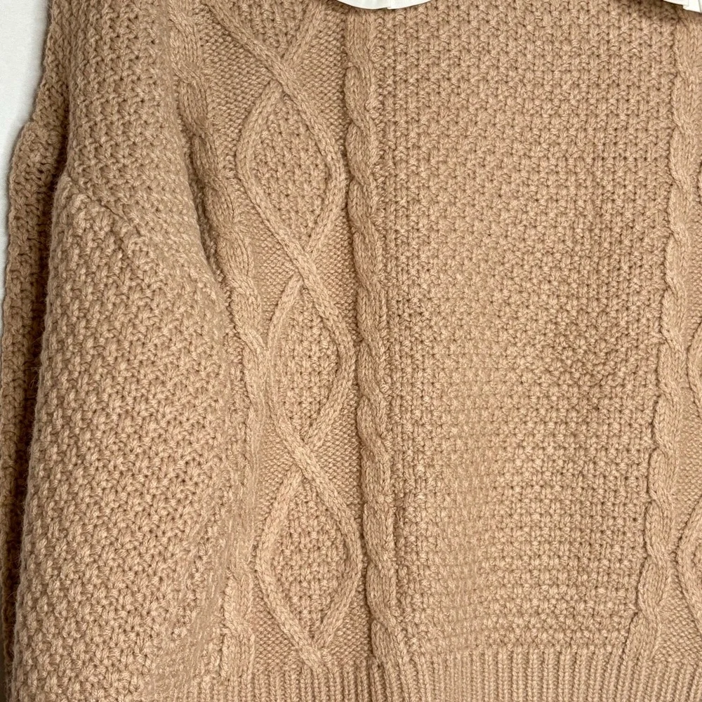 Blu Pepper NWT Medium Doll Collared CableKnit Once Upon a time Sweater taupe - Picture 11 of 14